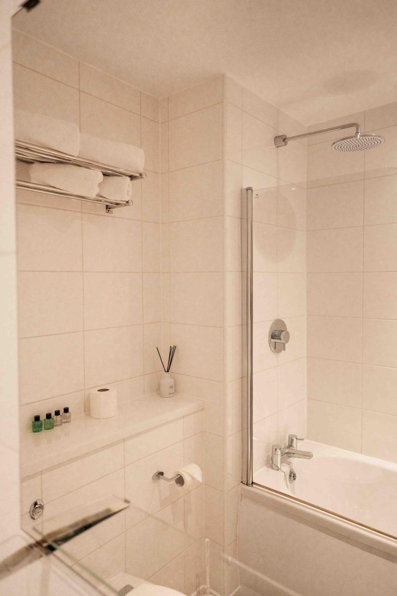 The Vicarage Hotel Holmes Chapel Luaran gambar