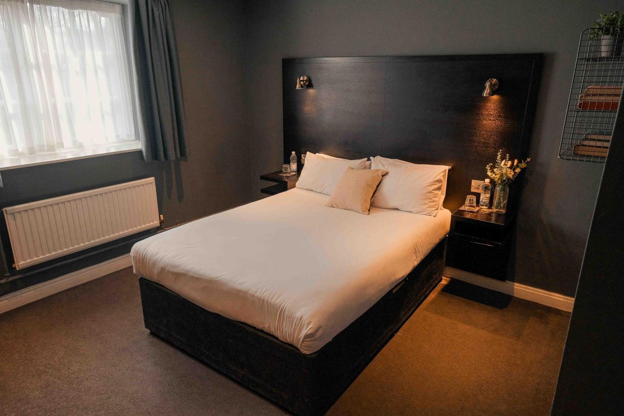 The Vicarage Hotel Holmes Chapel Luaran gambar
