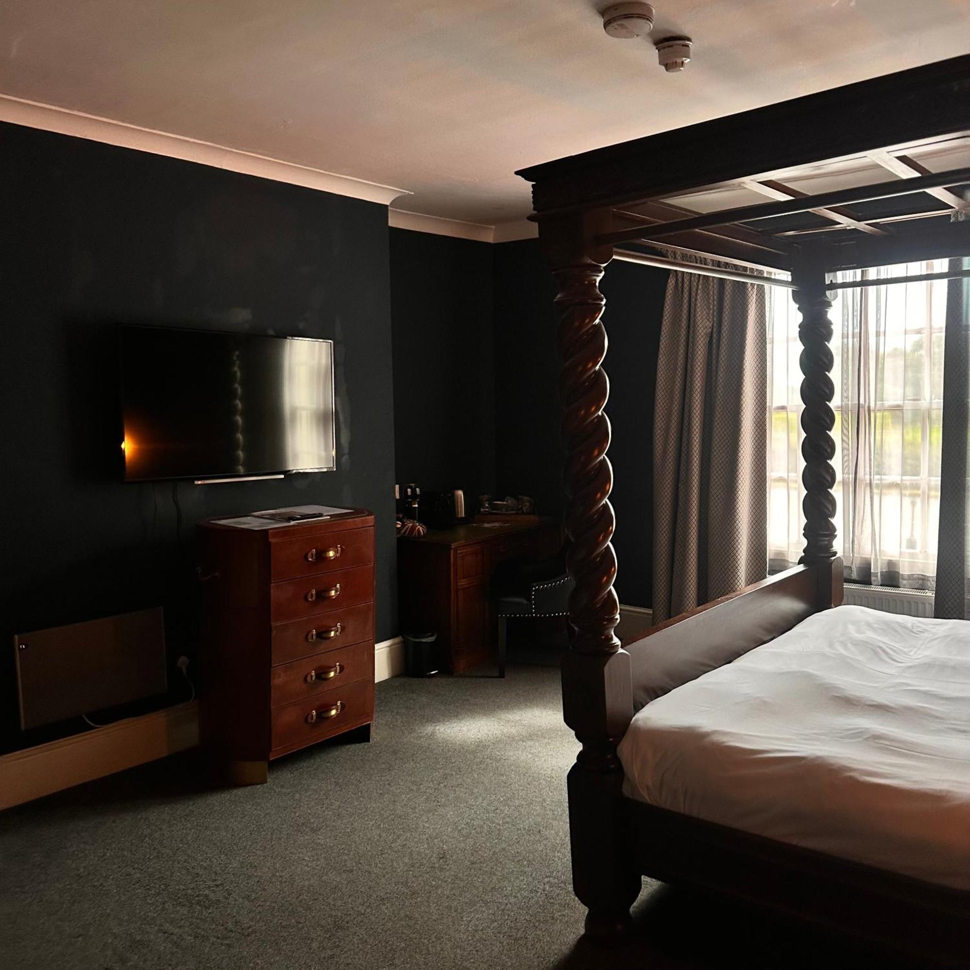 The Vicarage Hotel Holmes Chapel Luaran gambar