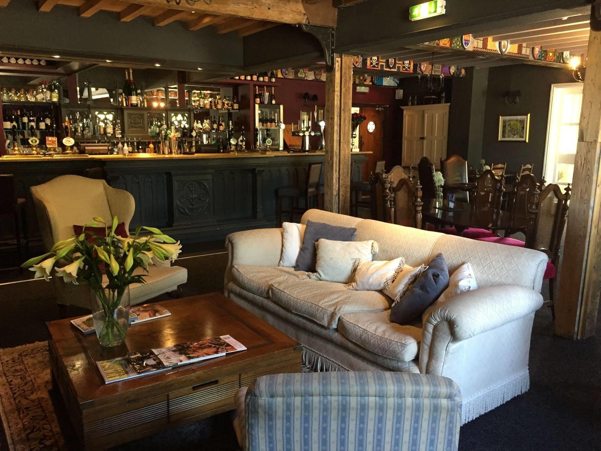 The Vicarage Hotel Holmes Chapel Luaran gambar